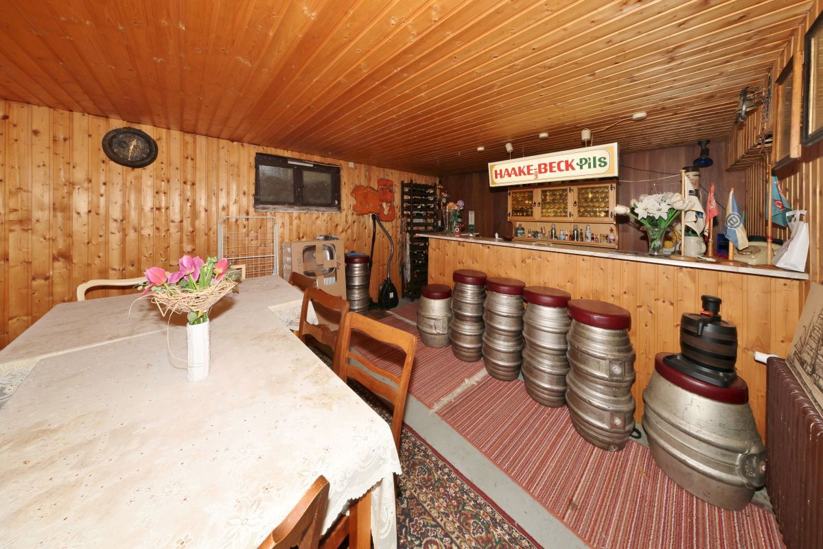 Keller mit Bar Keller mit Bar
