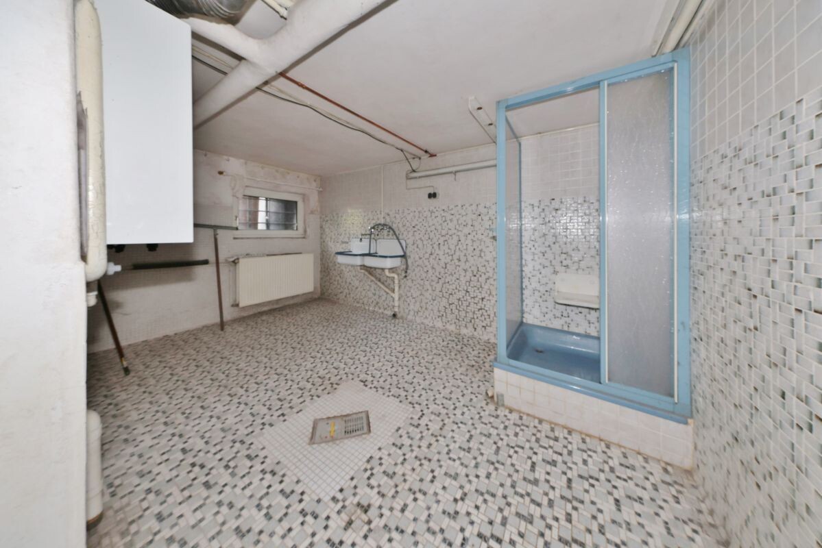 Dusche mit Hauswirtschaftsbereich Dusche mit Hauswirtschaftsbereich