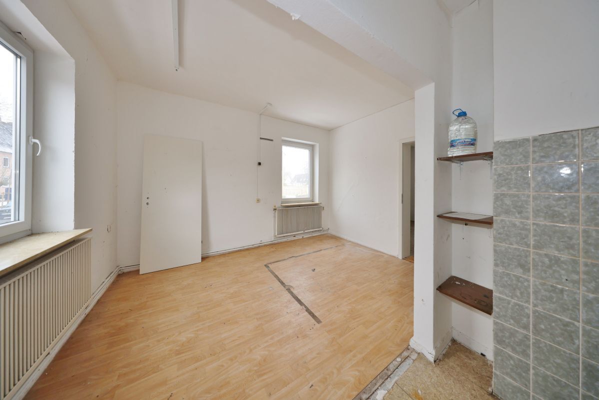 Büroaum/Personalraum Büroaum/Personalraum