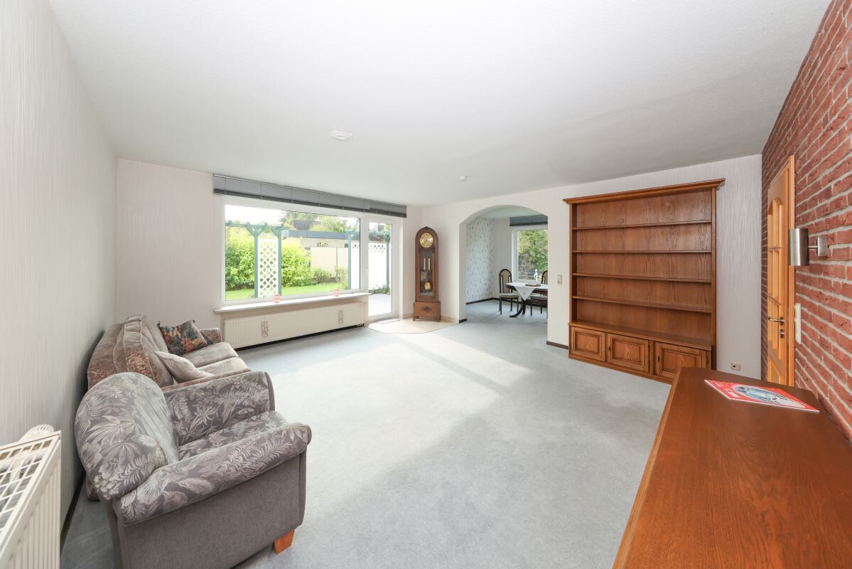 Großzügiges Wohn-/Esszimmer Großzügiges Wohn-/Esszimmer