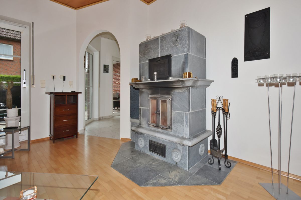 Wohnzimmer mit Kamin Wohnzimmer mit Kamin