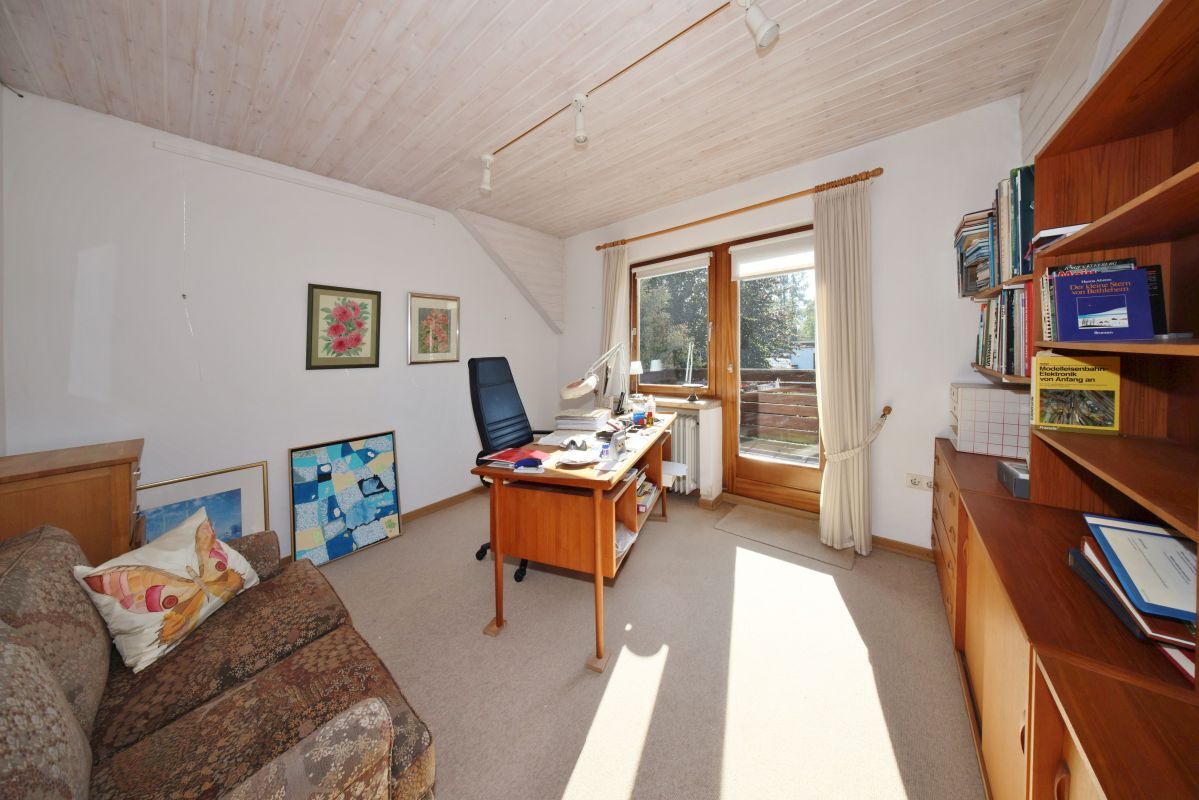 Zimmer mit Zugang zum Balkon Zimmer mit Zugang zum Balkon