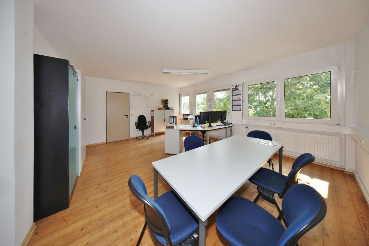 Büro Nr. 3 Büro Nr. 3
